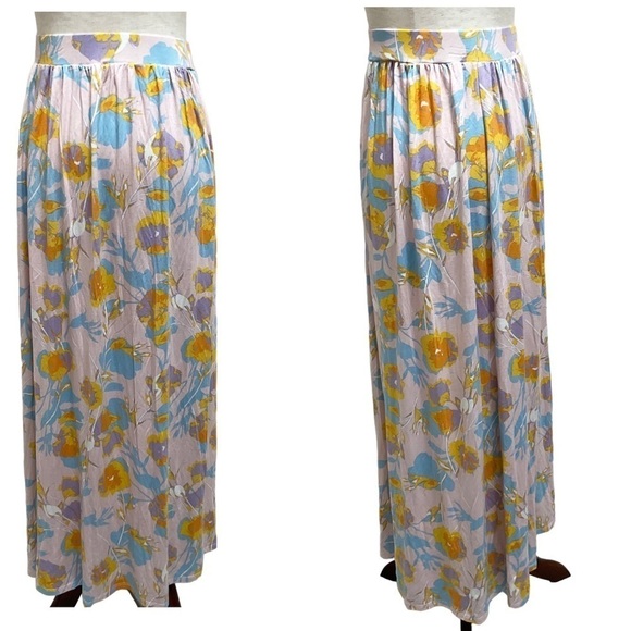 Rachel Pally Dresses & Skirts - NWT Rachel Pally Floral Garden Jersey Slim Skirt Size Medium